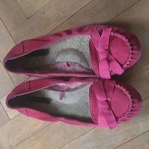 American Eagle hot pink suede loafers size 9